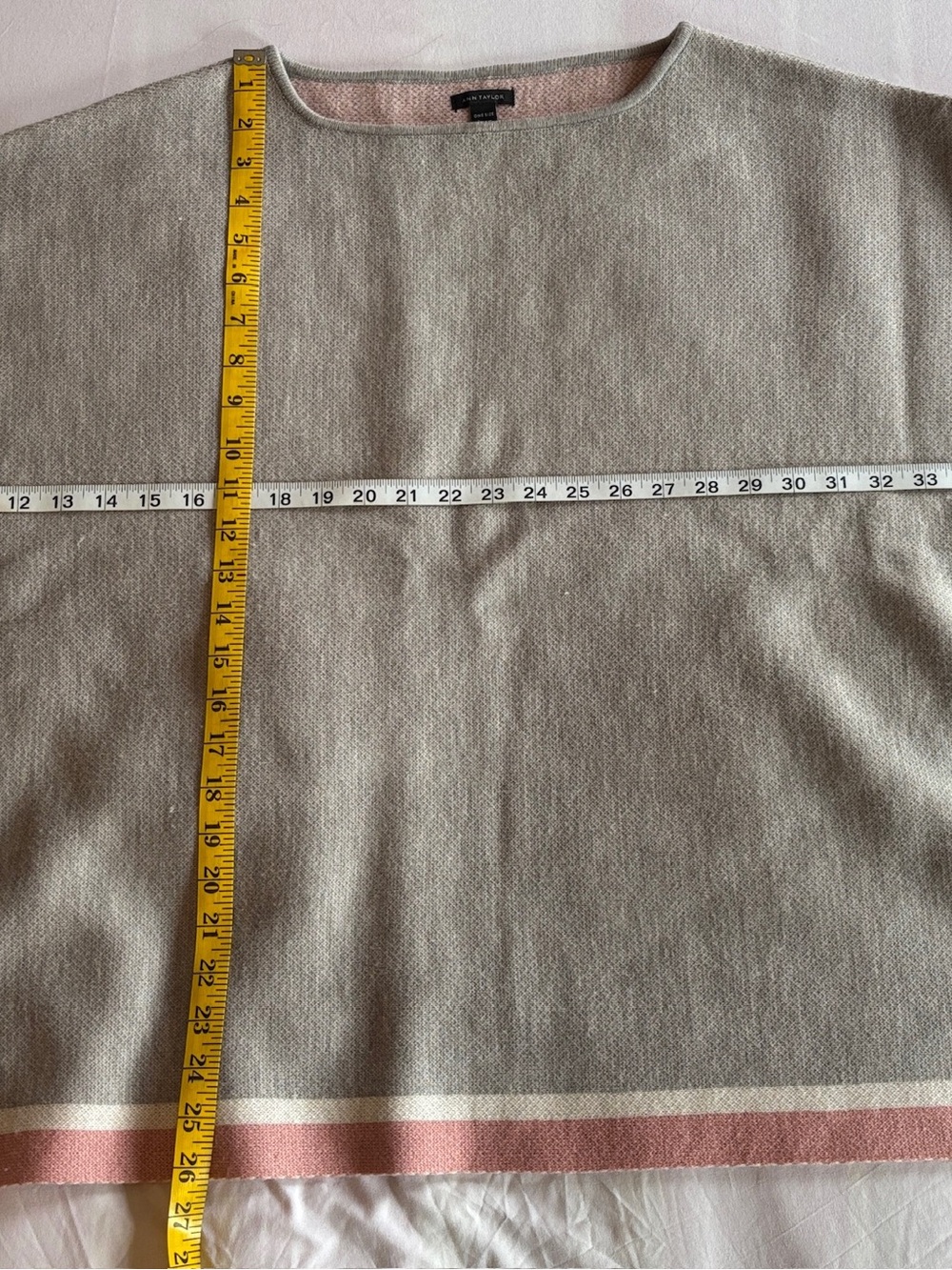 Ann Taylor Heather Gray Knit Top with Soft Pink Interior Trim